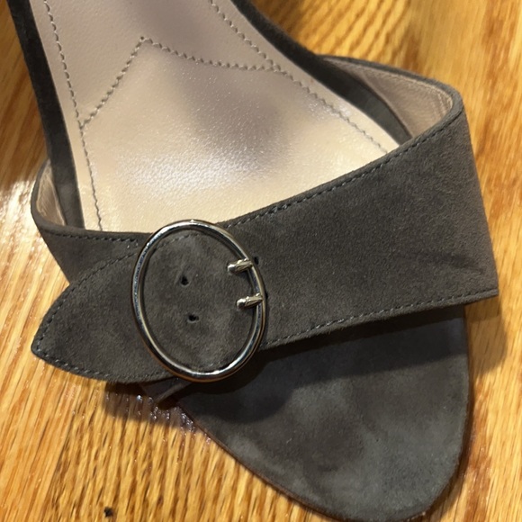 Authentic Prada heels - Picture 7 of 7